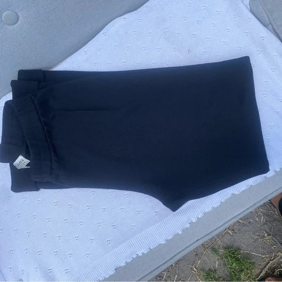 Elegant Black Women's Pants - Picture 8 of 13